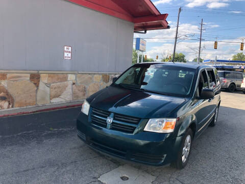 2009 Dodge Grand Caravan for sale at Drive Max Auto Sales in Warren MI