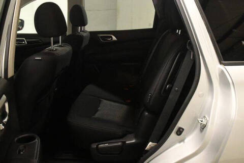 2019 Nissan Pathfinder S