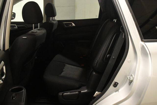 2019 Nissan Pathfinder S