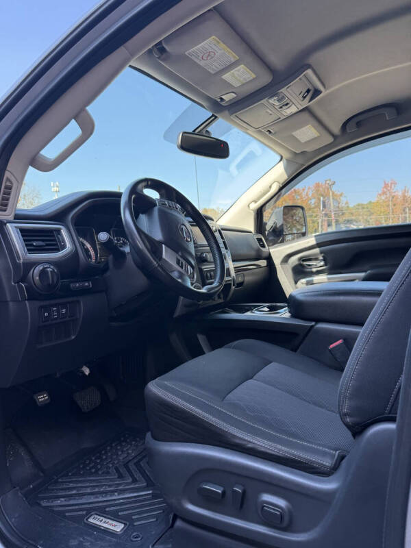 2017 Nissan Titan XD SV