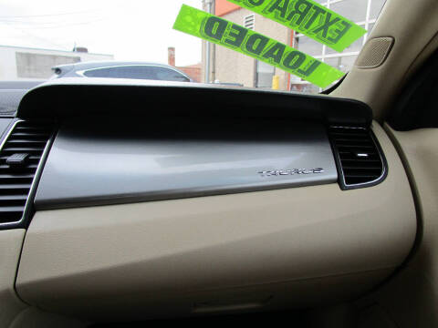 2016 Ford Taurus SEL