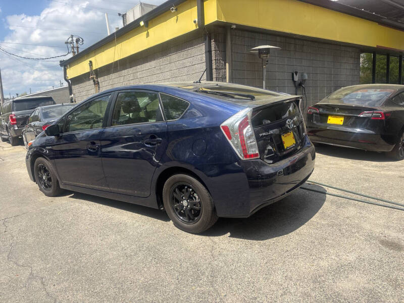 2013 Toyota Prius Four