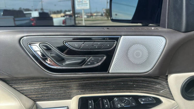 2018 Lincoln Navigator L Black Label