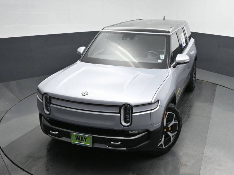 2023 Rivian R1S Adventure