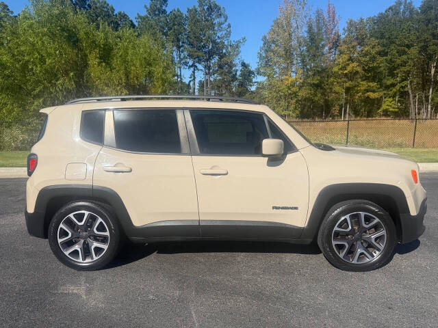 2015 Jeep Renegade Latitude's photo
