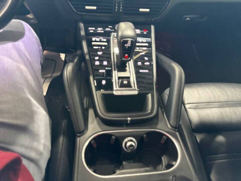 2022 Porsche Cayenne