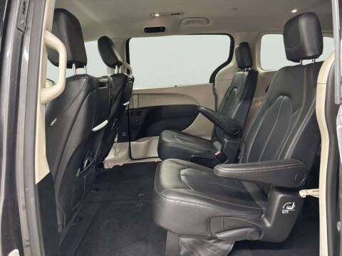 2020 Chrysler Pacifica Touring L Plus