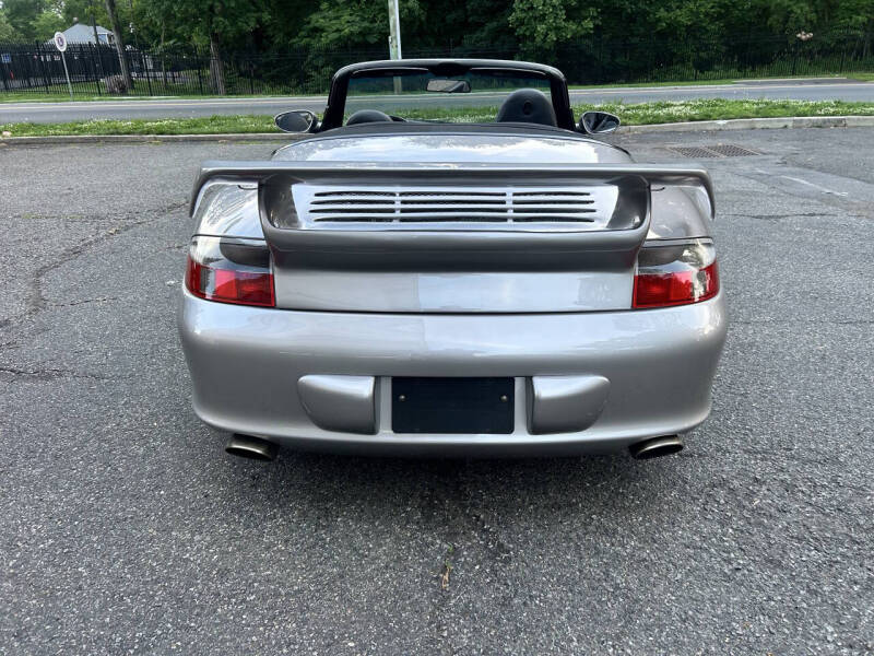 2003 Porsche 911 Carrera
