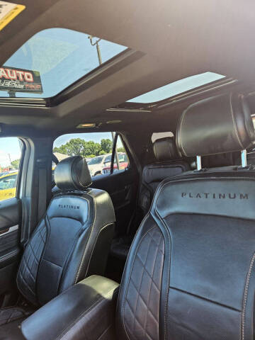 2017 Ford Explorer Platinum