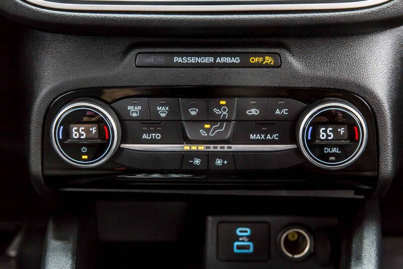 2021 Ford Escape Hybrid SE