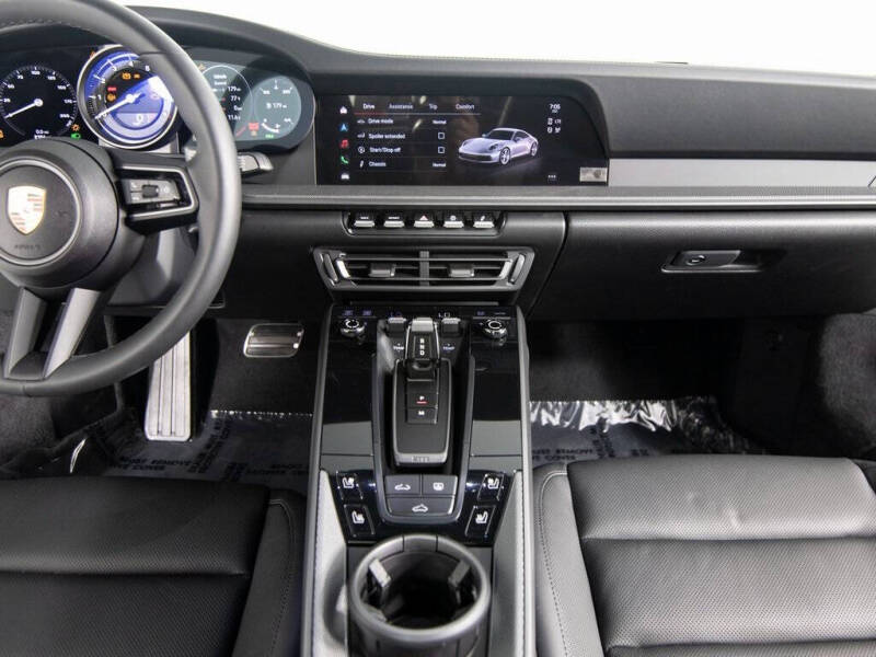 2024 Porsche 911 Carrera