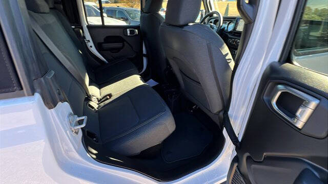 2024 Jeep Gladiator Sport S