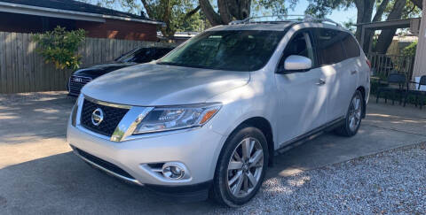 2013 Nissan Pathfinder for sale at SW AUTO LLC in Lafayette LA