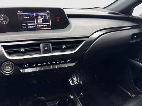 2021 Lexus UX 200