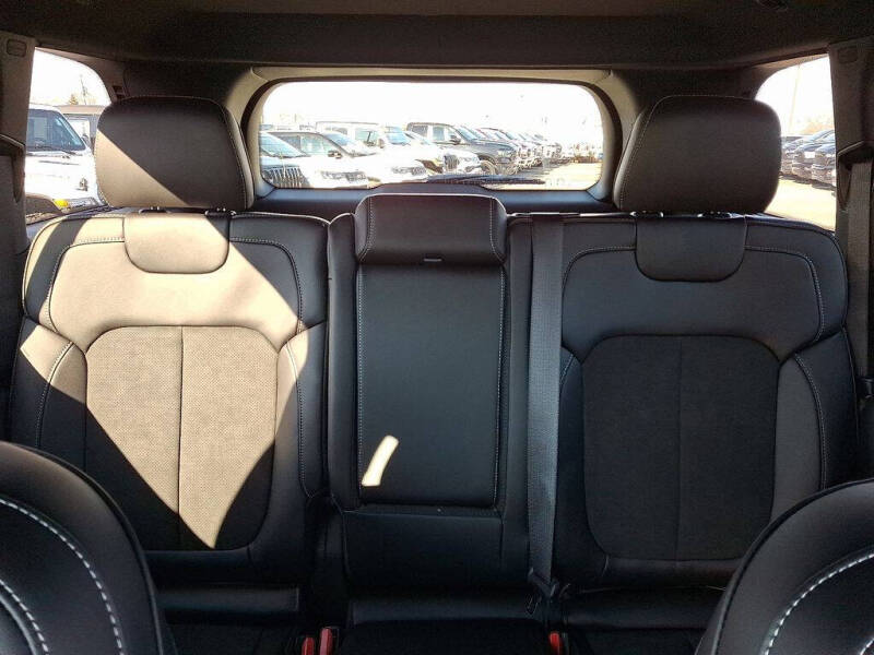 2026 Jeep Grand Cherokee Altitude