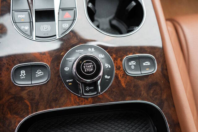 2017 Bentley Bentayga 27
