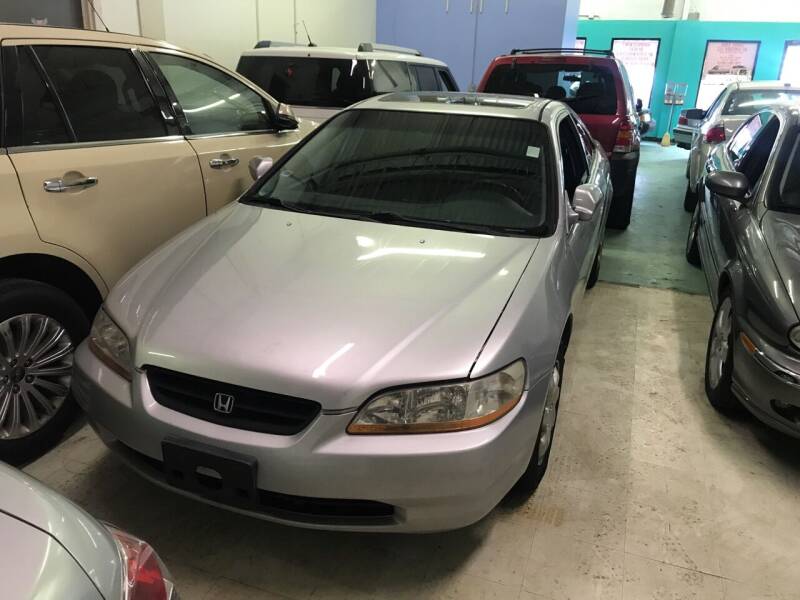 2000 Honda Accord for sale at Cargo Vans of Chicago LLC in Mokena IL