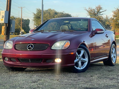 2004 Mercedes-Benz SLK for sale at Texas Select Autos LLC in Mckinney TX