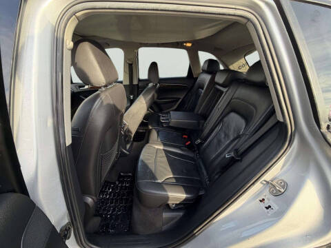 2011 Audi Q5 3.2 quattro Premium Plus