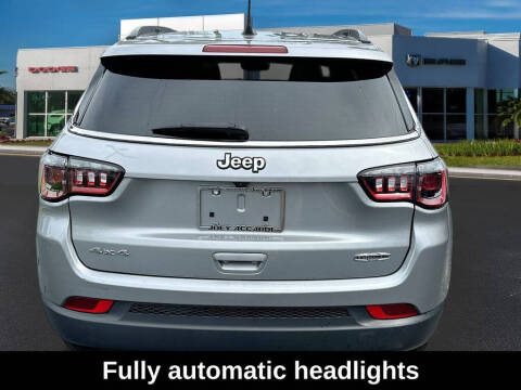 2022 Jeep Compass Latitude Lux