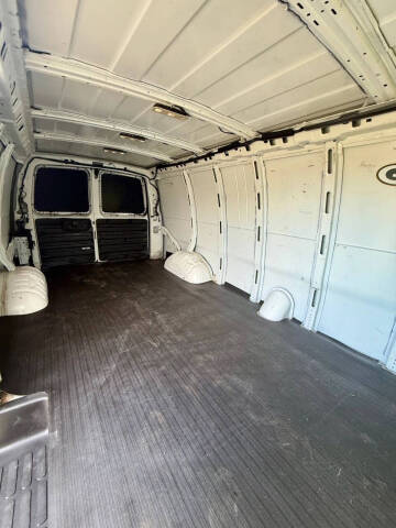 2020 Chevrolet Express 2500