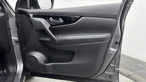 2017 Nissan Rogue Sport SV