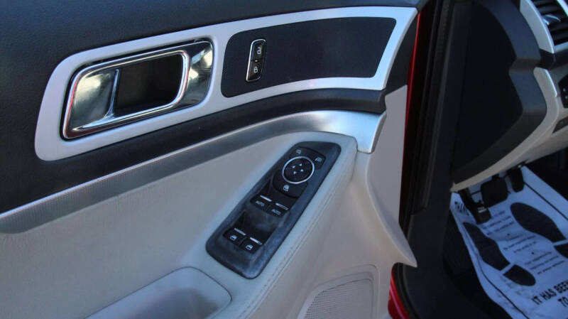 2011 Ford Explorer XLT