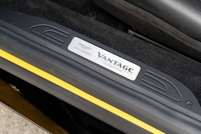 2023 Aston Martin Vantage 23