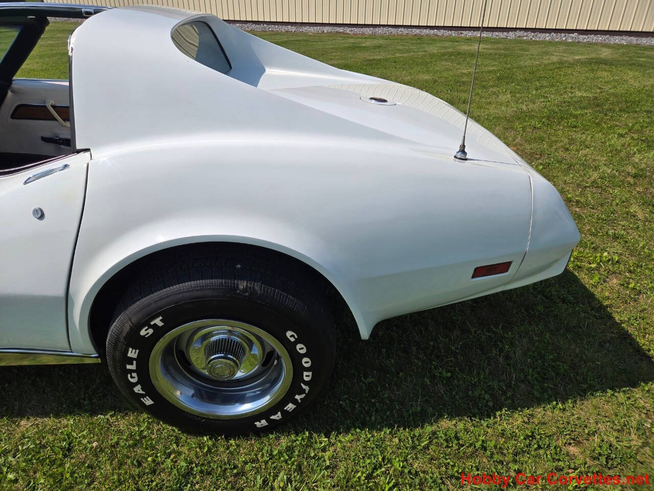 1976 Chevrolet Corvette 18