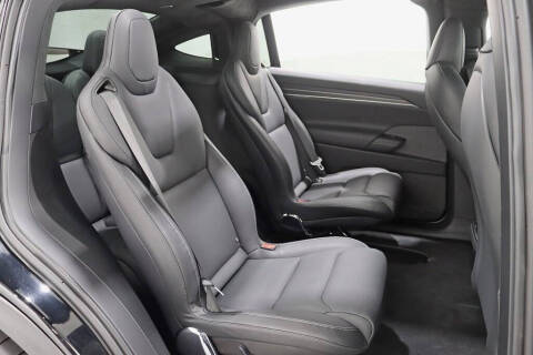 2022 Tesla Model X Plaid