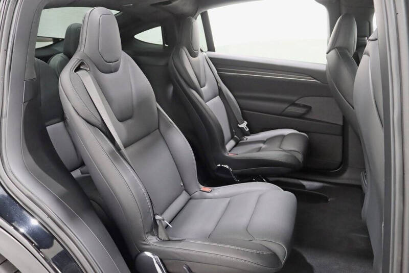 2022 Tesla Model X Plaid