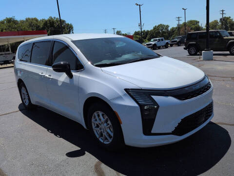 2027 Chrysler Pacifica Select