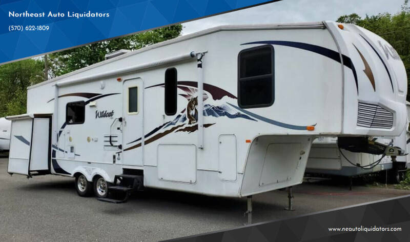 2009 Forest River Wildcat 5th Wheel for sale at Northeast Auto Liquidators in Pottsville PA