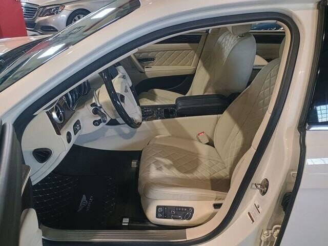 2018 Bentley Flying Spur 32