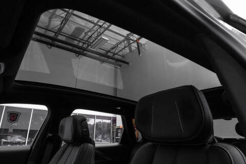 2024 Cadillac LYRIQ Luxury 3