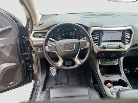 2022 GMC Acadia Denali
