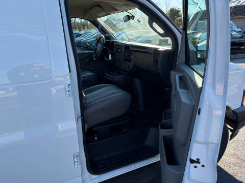 2023 Chevrolet Express 2500