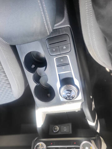 2020 Ford Escape SE