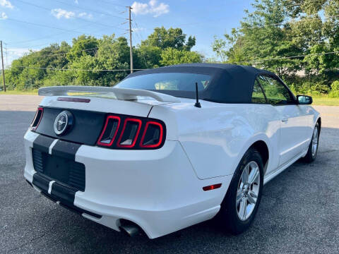 2013 Ford Mustang V6