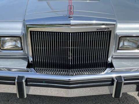 1984 Lincoln Town Car