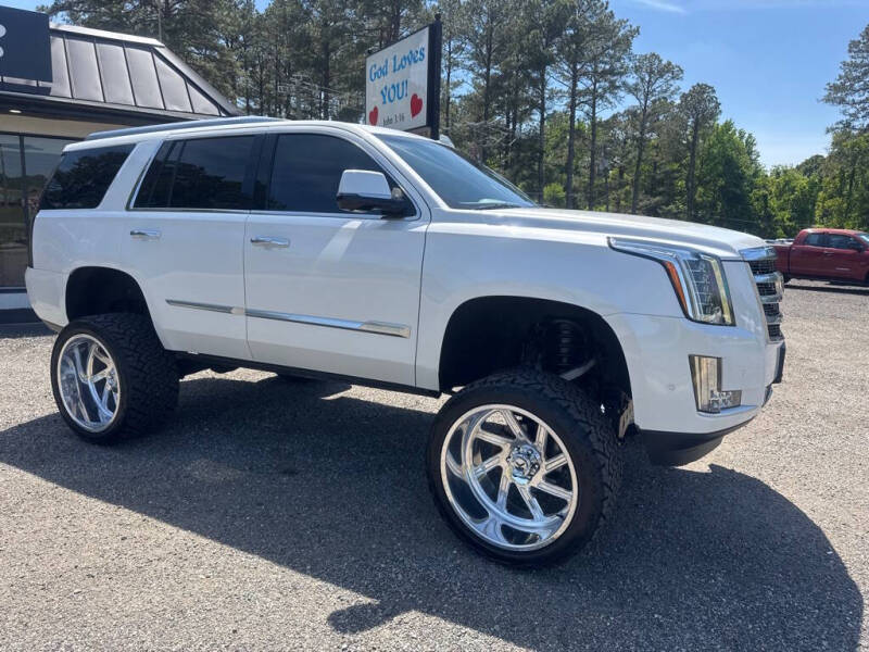 2017 Cadillac Escalade Luxury