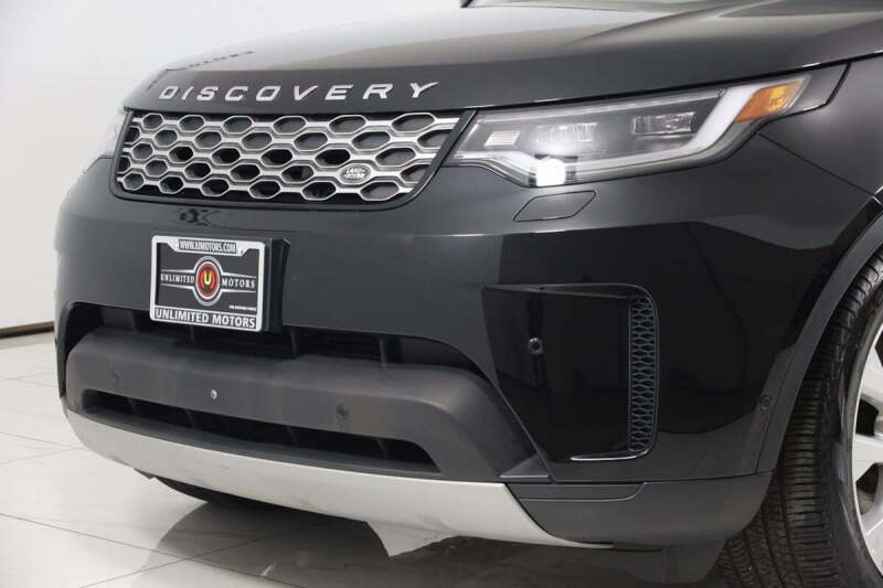 2023 Land Rover Discovery P300 S