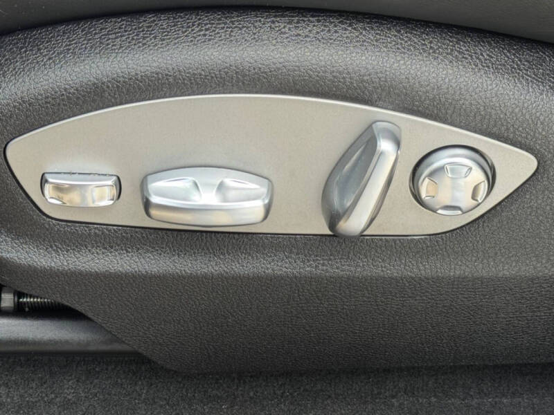 2022 Porsche Macan