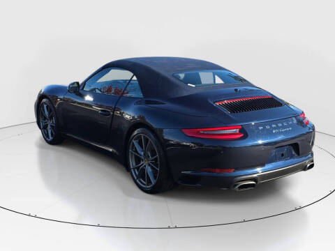 2018 Porsche 911 Carrera