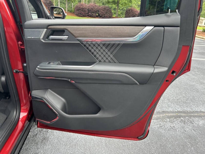 2025 GMC Acadia Denali