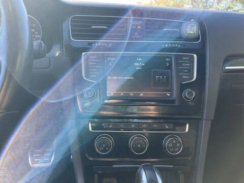 2016 Volkswagen Golf GTI SE