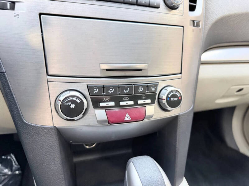 2012 Subaru Outback 2.5i Premium