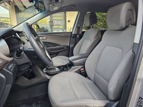 2018 Hyundai Santa Fe SE