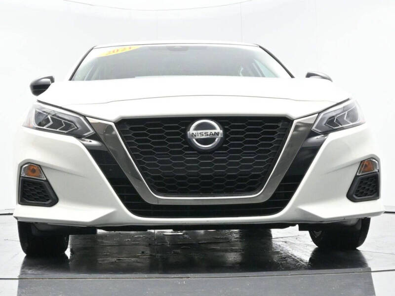 2021 Nissan Altima 2.5 SR