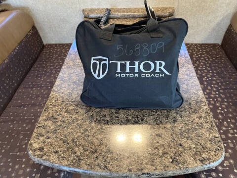 2014 Ford E-Series E-450 SD